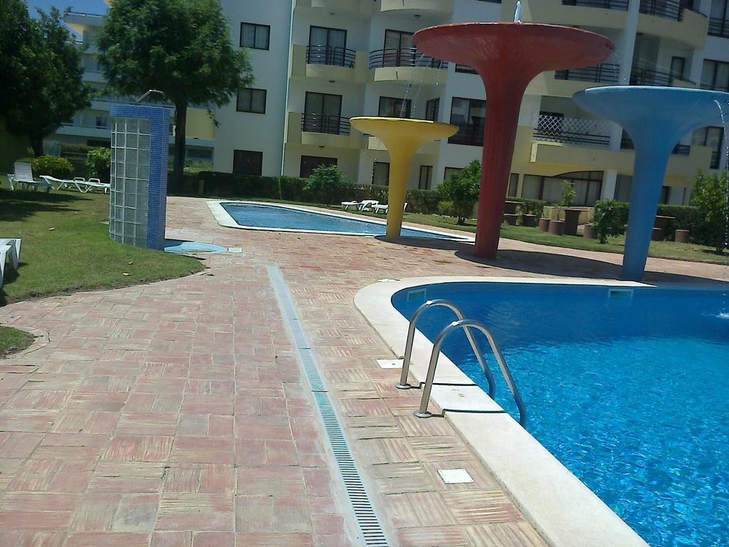 Rocha Praia Mar Beach Front Line Bay Portimão Exterior foto